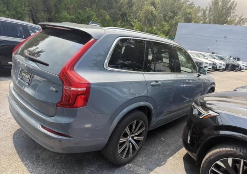 Used 2023 Volvo XC90 B5 Core SUV