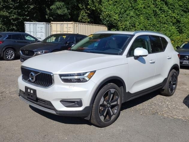 Used 2022 Volvo XC40 Momentum with VIN YV4162UK8N2678191 for sale in Syracuse, NY