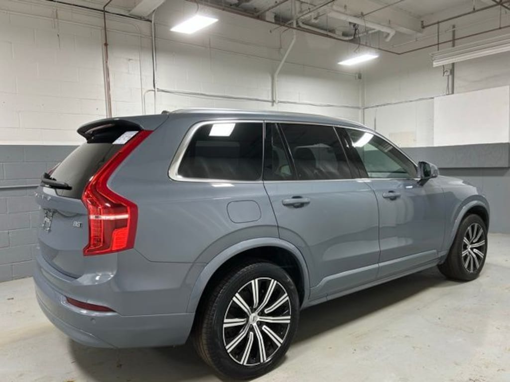 Used 2023 Volvo XC90 B5 Core SUV