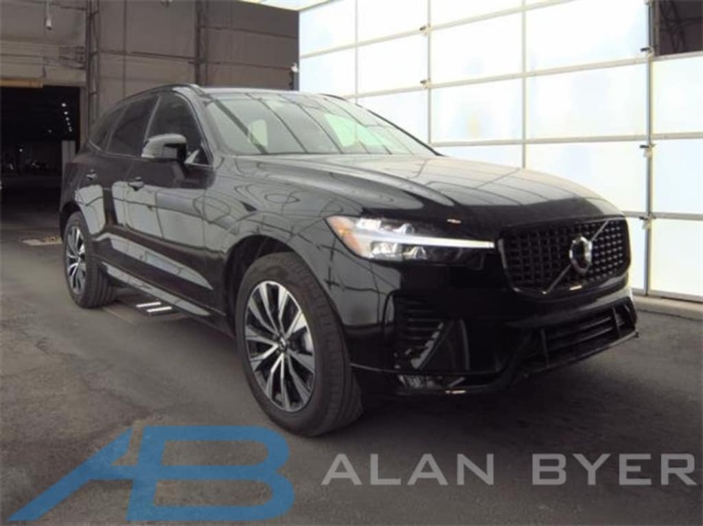 Used 2025 Volvo XC60 B5 Core SUV