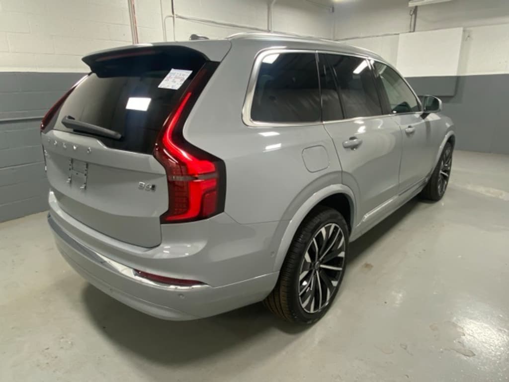 Used 2025 Volvo XC90 B6 Plus 7-Seater SUV