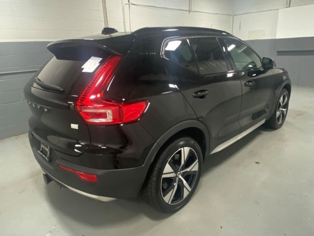 Used 2021 Volvo XC40 Recharge Pure Electric P8 SUV
