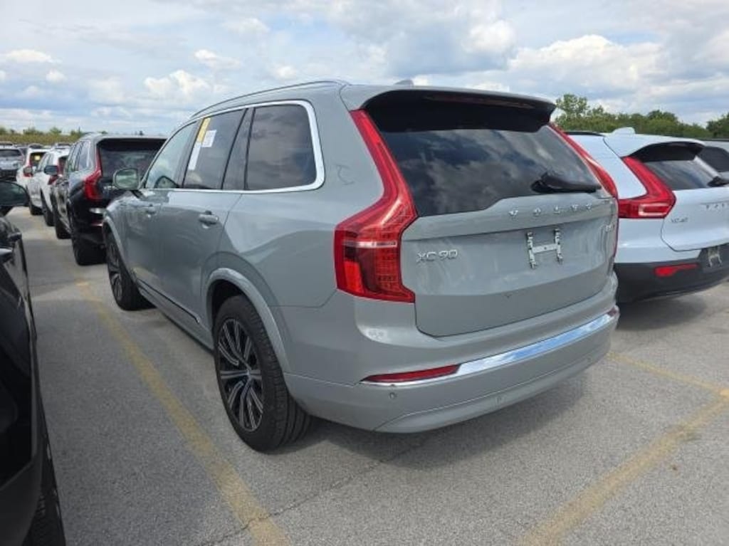 Certified 2025 Volvo XC90 B5 Core SUV