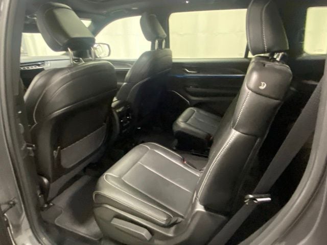 2023 Jeep Grand Cherokee L Overland - Photo 13