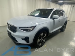 used 2025 Volvo XC40 B5 Plus Bright Theme SUV for sale in syracuse