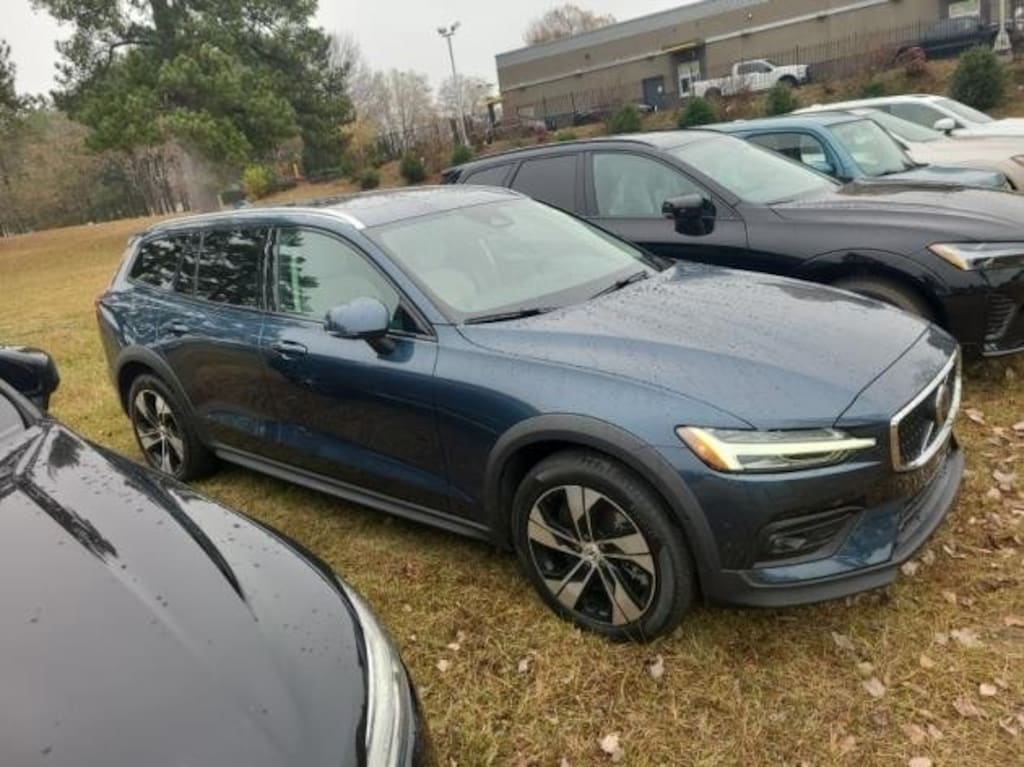 Used 2025 Volvo V60 Cross Country B5 Plus Wagon