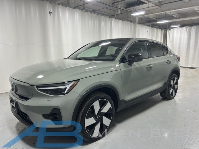 2023 Volvo C40 Ultimate