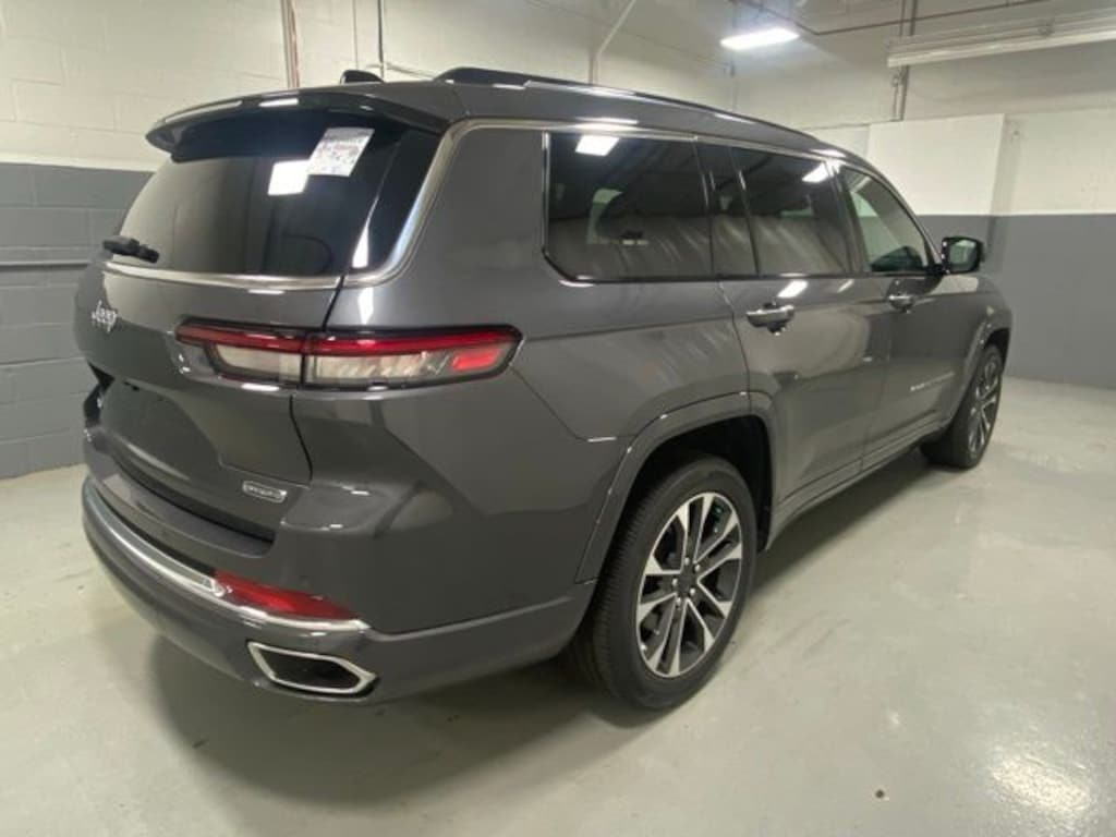 Used 2023 Jeep Grand Cherokee L Overland SUV