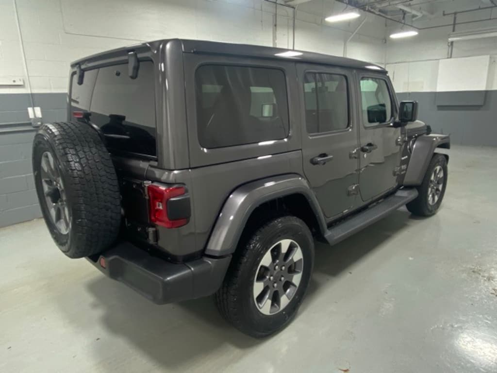 Used 2021 Jeep Wrangler Unlimited Sahara SUV