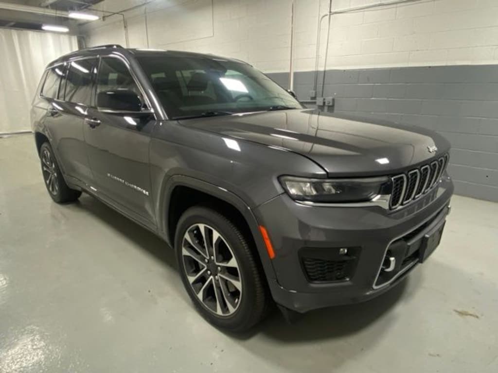 Used 2023 Jeep Grand Cherokee L Overland SUV