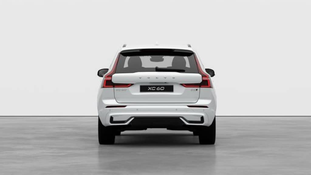 New 2026 Volvo XC60 B5 Ultra SUV