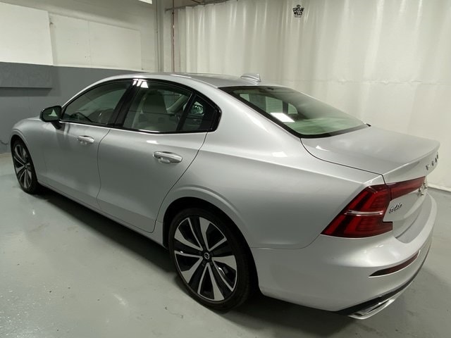 Used 2022 Volvo S60 Momentum with VIN 7JRL12TZ2NG162843 for sale in Syracuse, NY