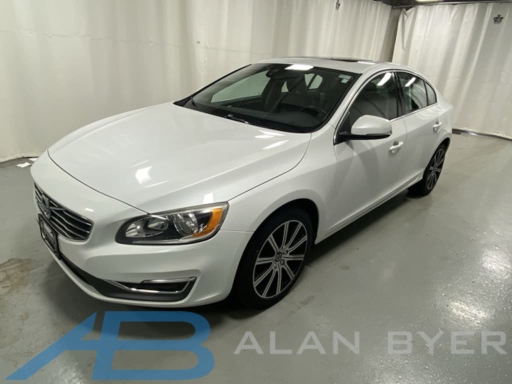 Used 2017 Volvo S60 Inscription T5 Sedan