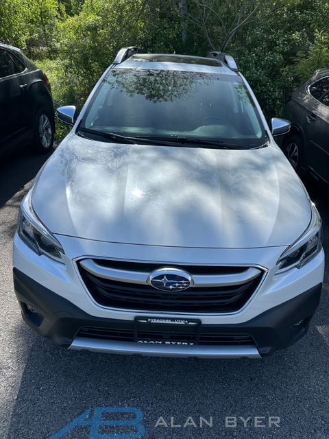 2022 Subaru Outback Touring XT's photo