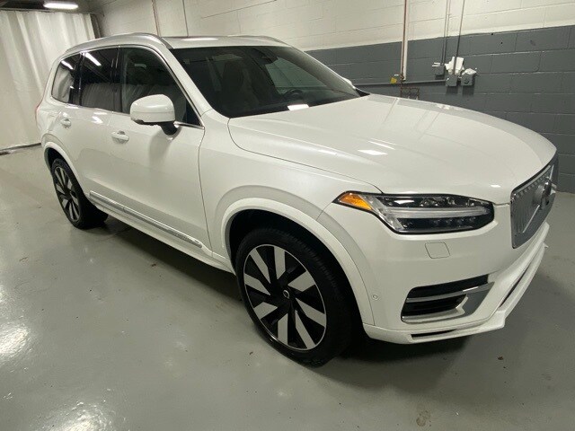 2024 Volvo XC90 Recharge T8 Plus photo 4