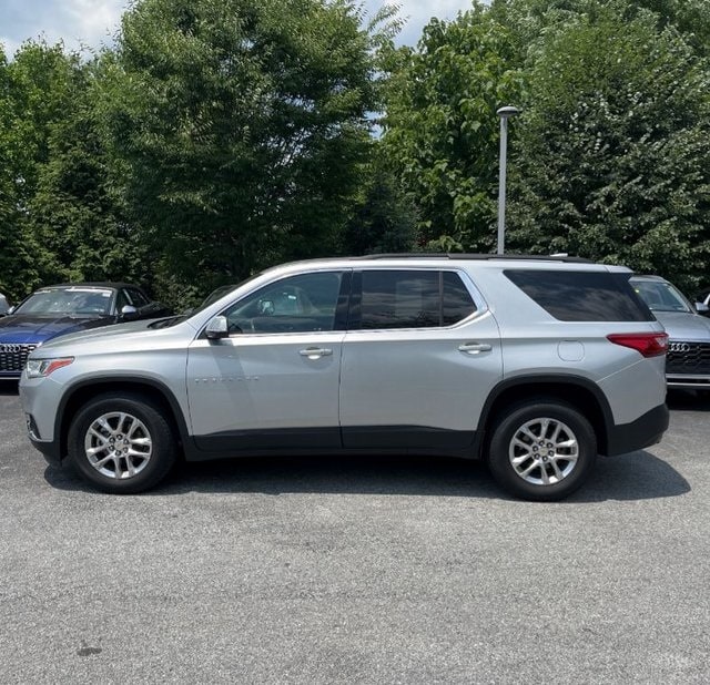 Used 2019 Chevrolet Traverse 1LT with VIN 1GNEVGKW8KJ294673 for sale in Syracuse, NY