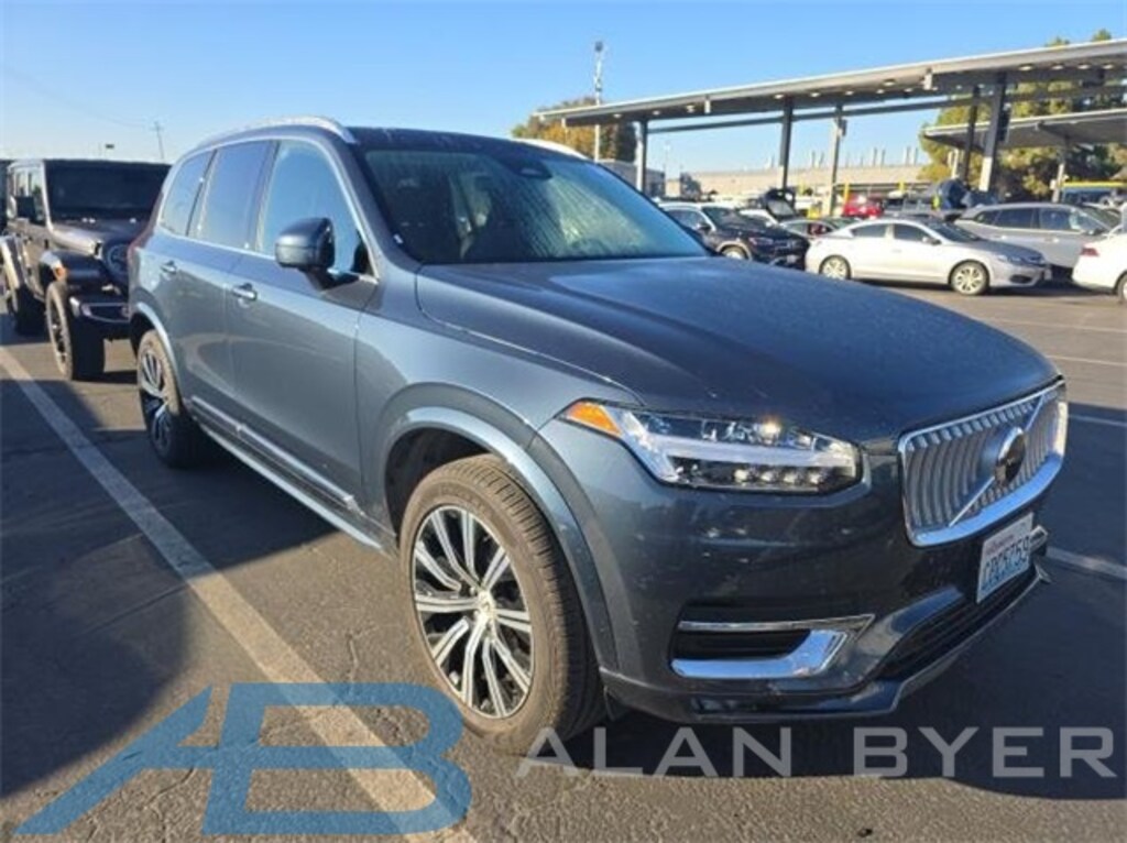 Used 2025 Volvo XC90 B5 Core SUV