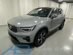 used 2025 Volvo XC40 B5 Core SUV for sale in syracuse