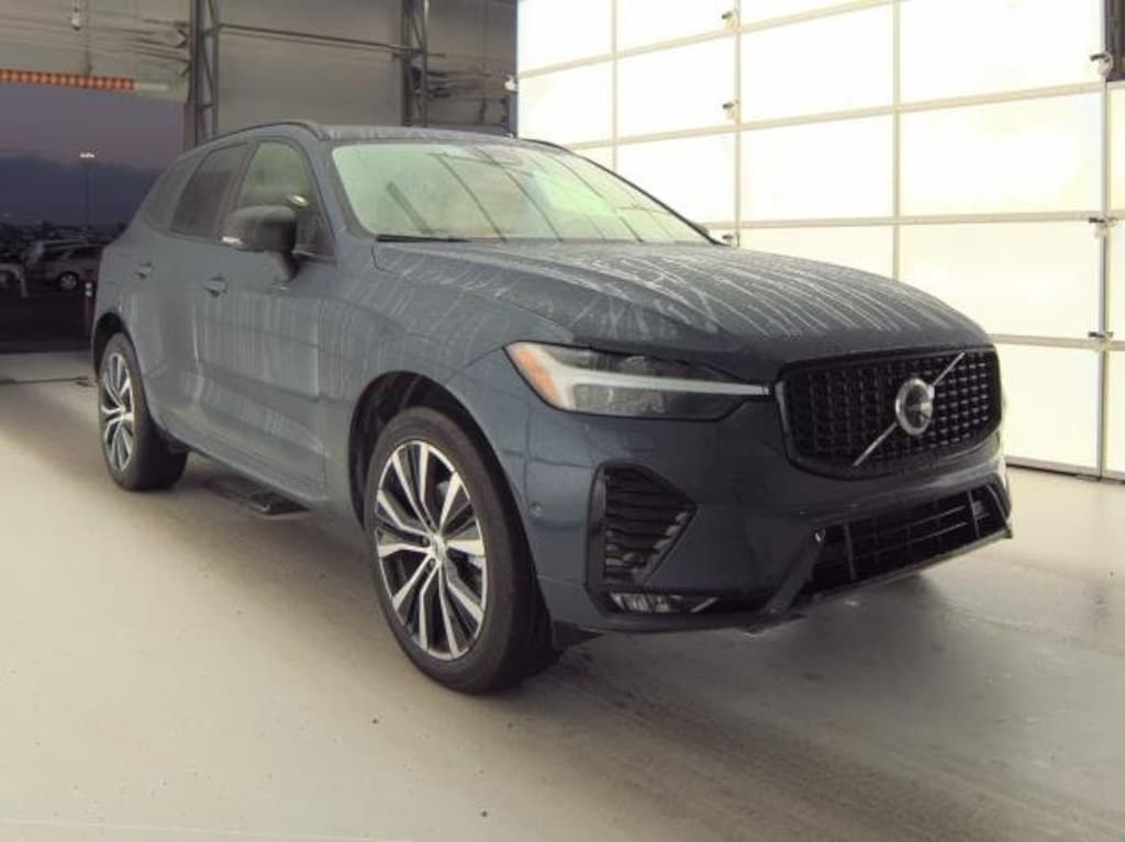 Used 2025 Volvo XC60 B5 Plus SUV