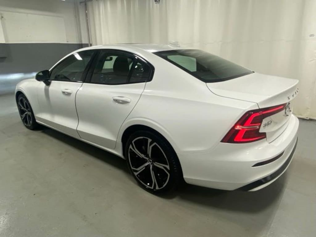 Used 2024 Volvo S60 B5 Core Dark Theme Sedan
