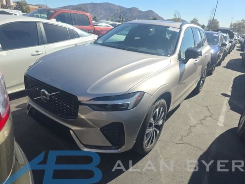Used 2025 Volvo XC60 B5 Plus SUV