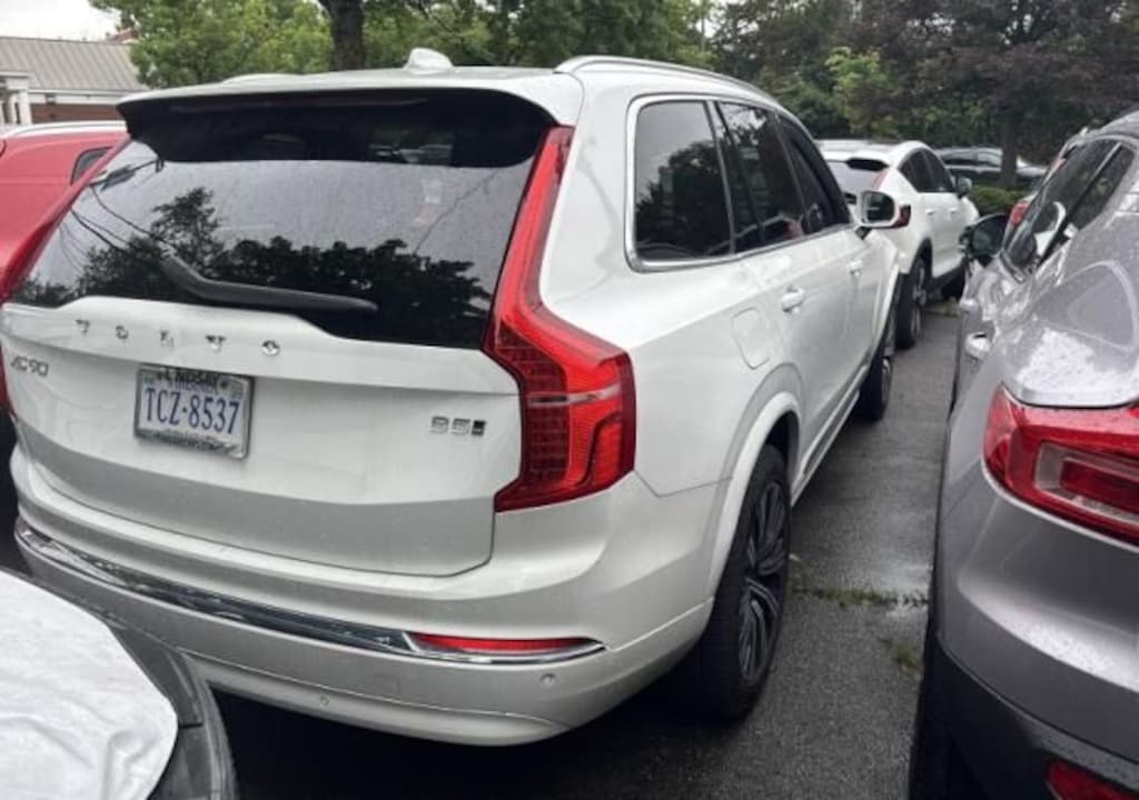 Used 2025 Volvo XC90 B5 Core SUV