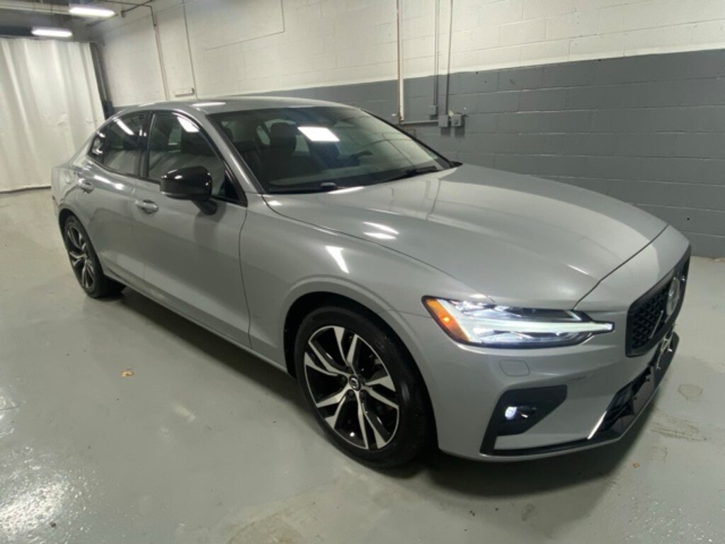 Used 2025 Volvo S60 B5 Core Sedan