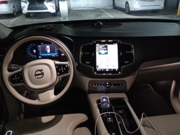 2024 Volvo XC90 Ultimate photo 3