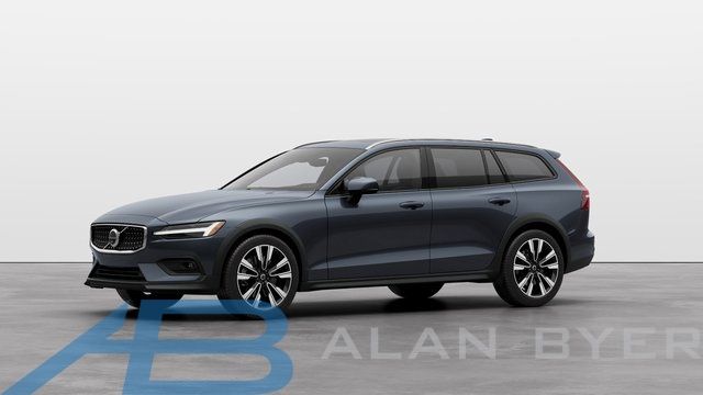 2026 Volvo V60 Cross Country B5 Ultra AWD's photo
