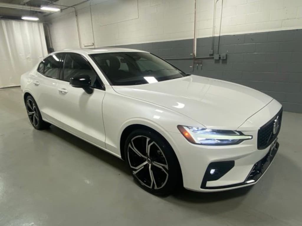 Used 2024 Volvo S60 B5 Core Dark Theme Sedan