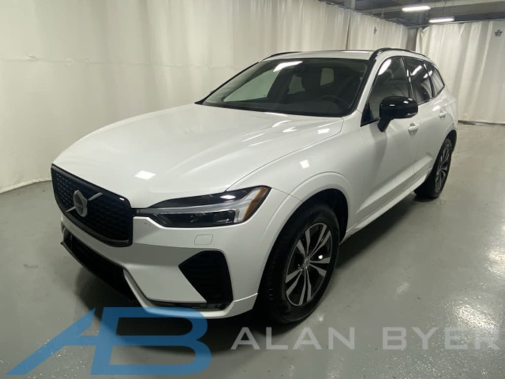 Used 2025 Volvo XC60 B5 Core SUV