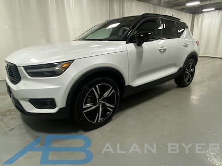 2021 Volvo XC40 R-Design SUV