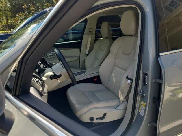 2024 Volvo XC90 Plus photo 3