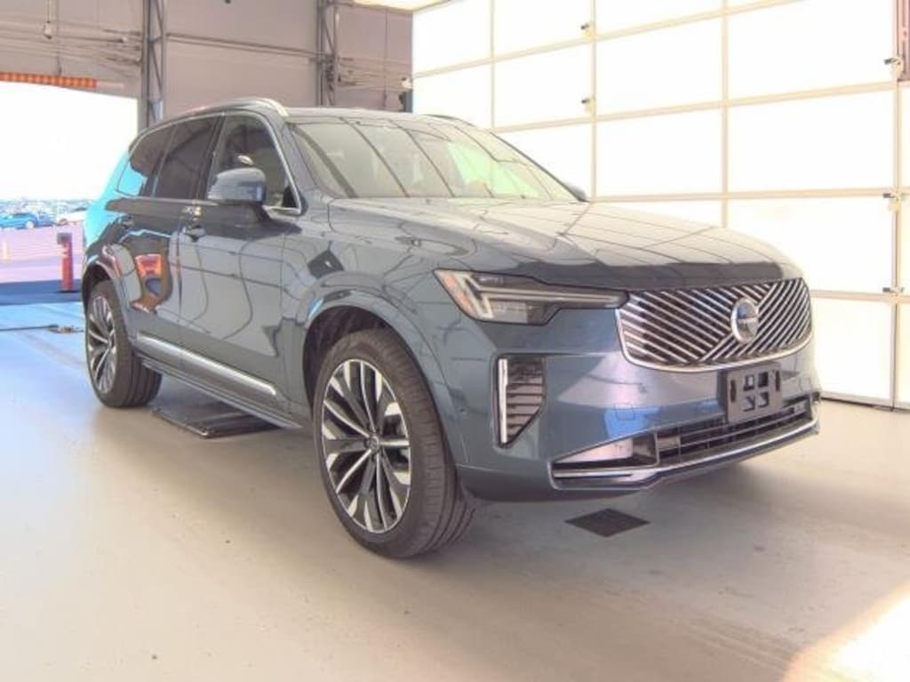 Used 2025 Volvo XC90 B6 Plus 7-Seater SUV