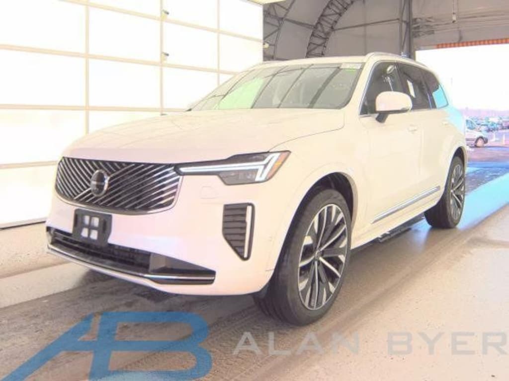 Used 2025 Volvo XC90 B5 Plus SUV