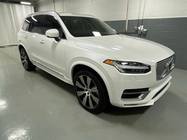 2024 Volvo XC90 Plus photo 3