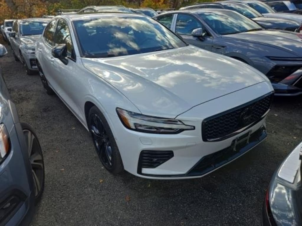 Used 2024 Volvo S60 Recharge Plug-In Hybrid Ultimate Sedan