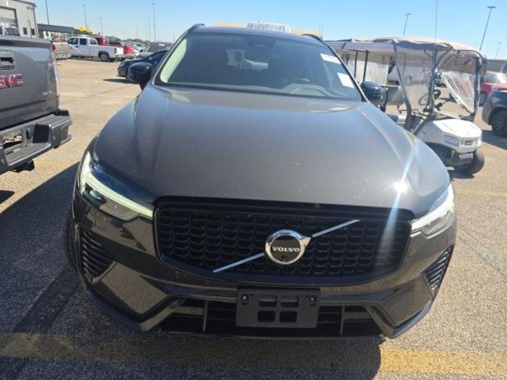 Used 2025 Volvo XC60 B5 Plus SUV