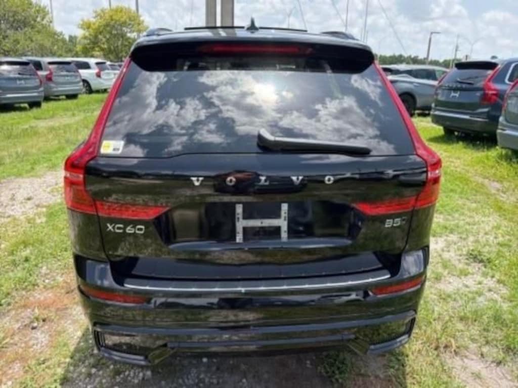 Used 2024 Volvo XC60 B5 Core SUV