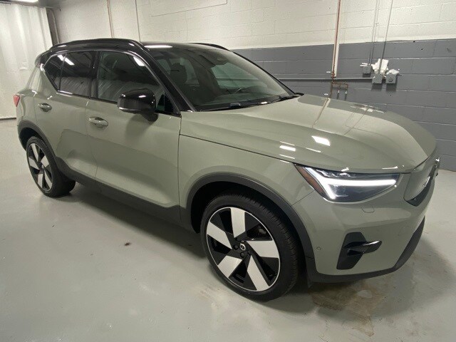 2023 Volvo XC40 Recharge Ultimate photo 4
