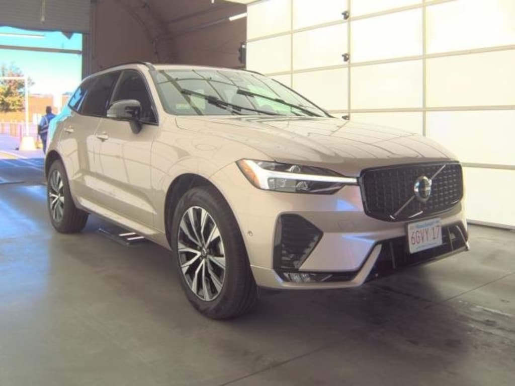 Used 2025 Volvo XC60 B5 Plus SUV