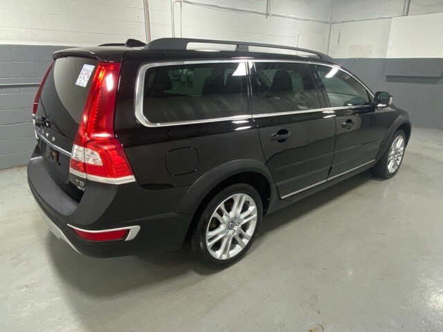 2016 Volvo XC70 T5 Platinum photo 3