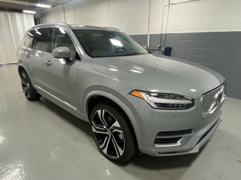 Used 2025 Volvo XC90 B6 Ultra SUV