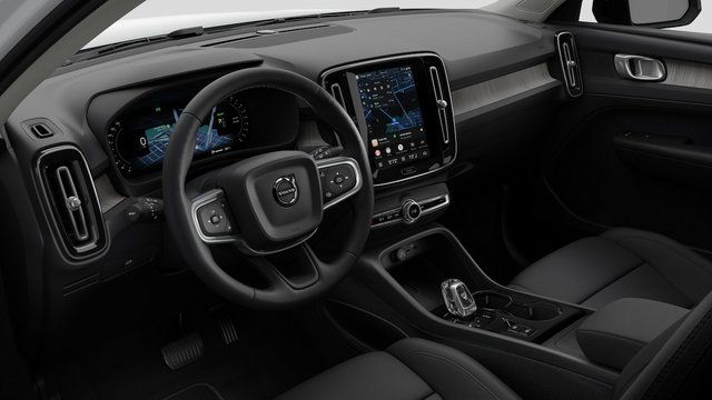 2026 Volvo XC40 Plus - Photo 7