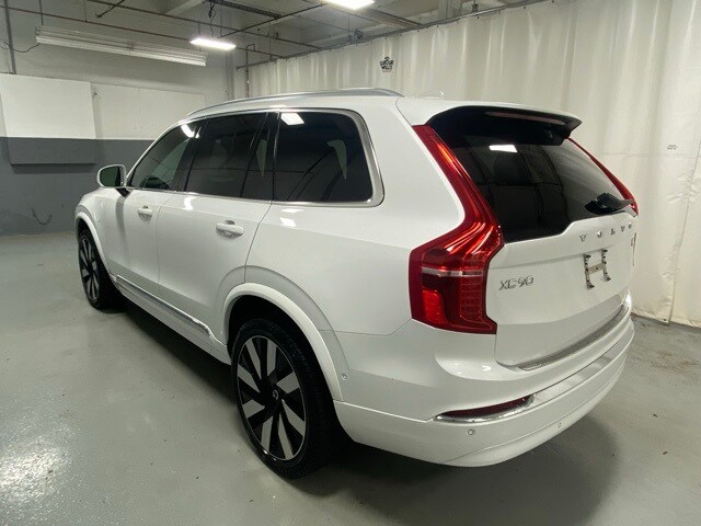 2024 Volvo XC90 Recharge T8 Plus photo 2