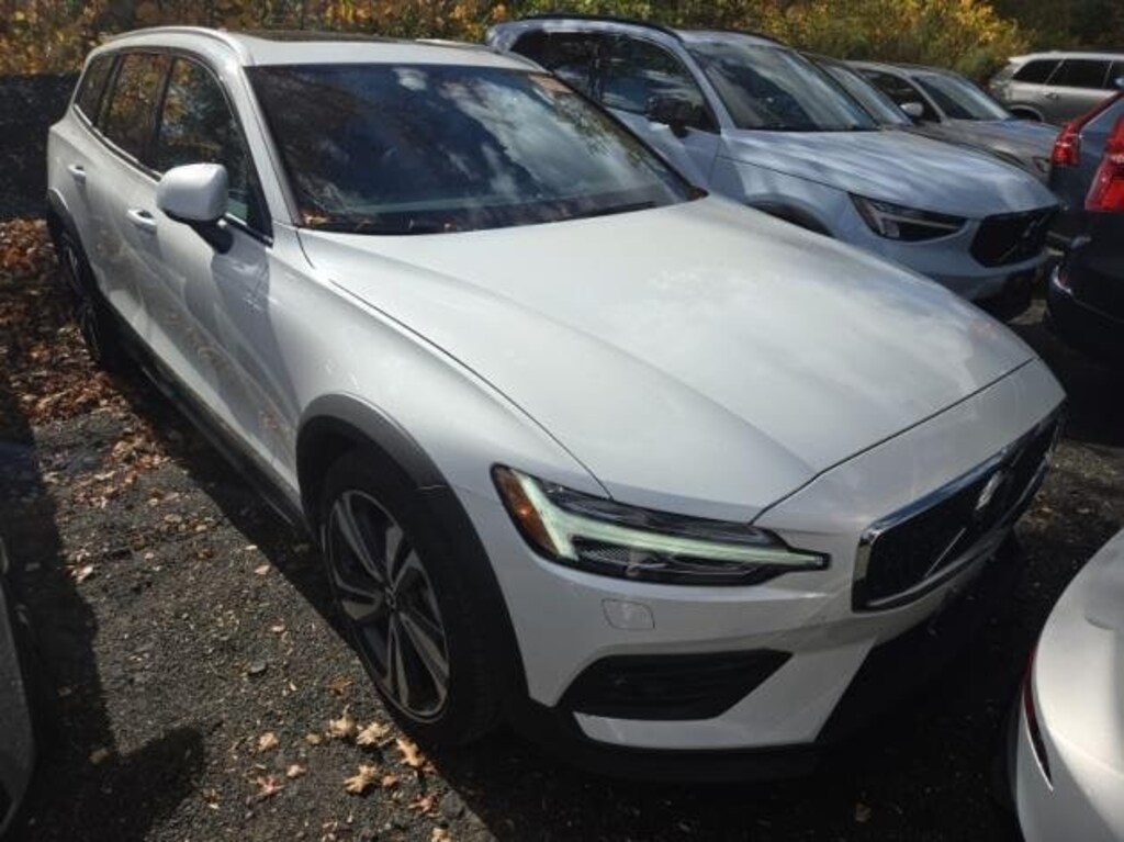 Used 2024 Volvo V60 Cross Country B5 Plus Wagon