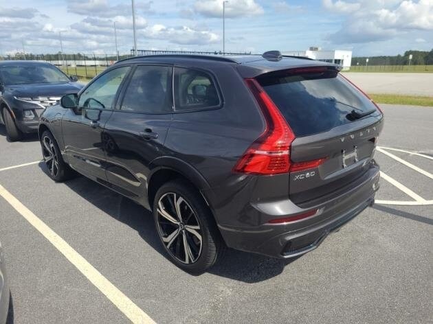 2025 Volvo XC60 Hybrid T8 photo 4