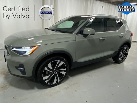 2024 Volvo XC40 B5 Plus Bright Theme SUV