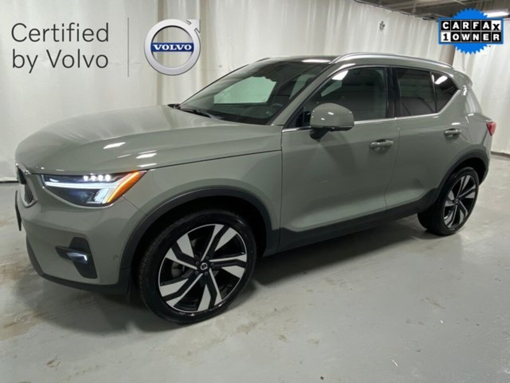 Certified 2024 Volvo XC40 B5 Plus Bright Theme SUV