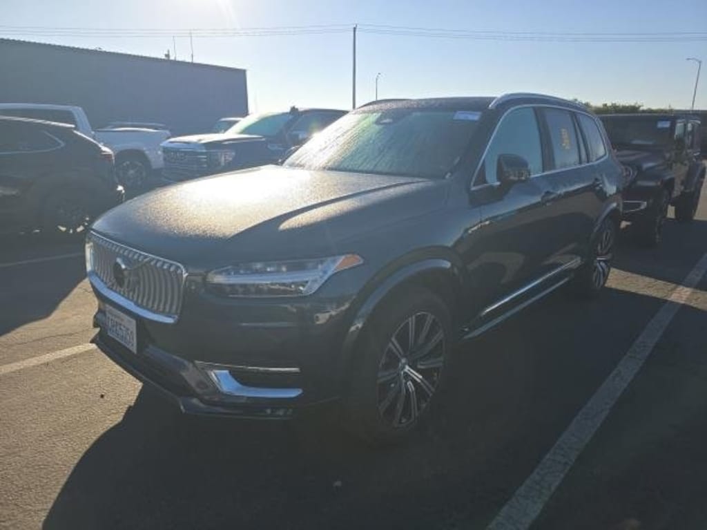 Used 2025 Volvo XC90 B5 Core SUV